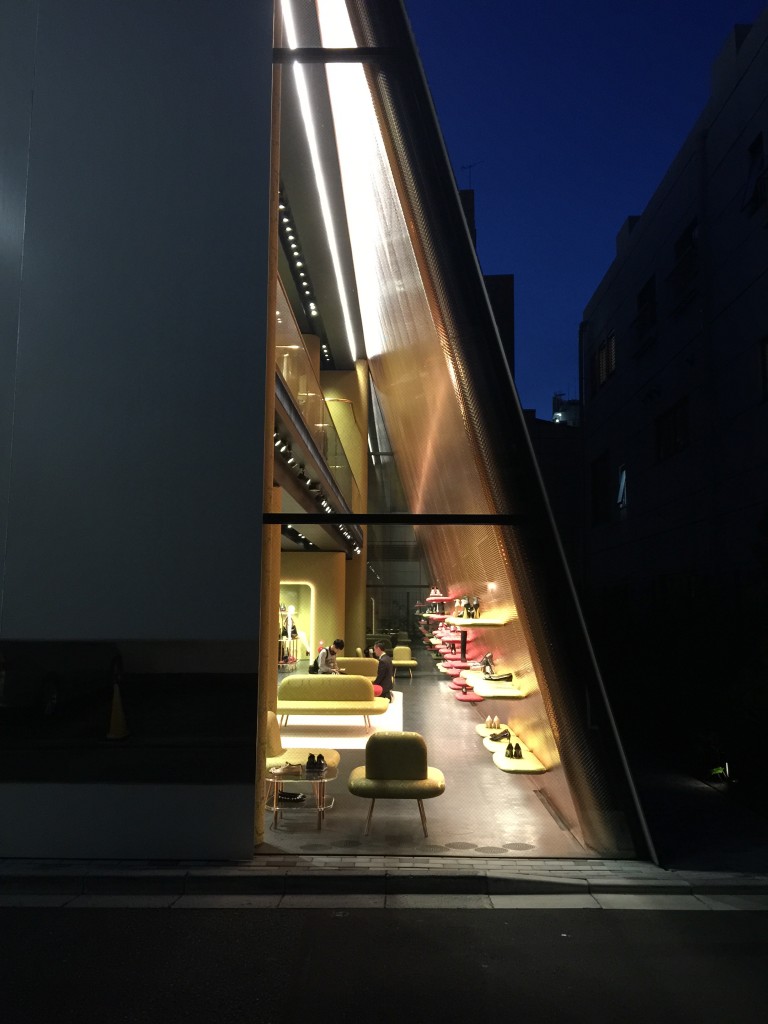 miumiu_triangle